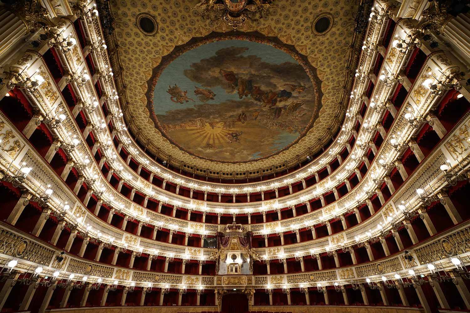 Selectour Carol' Voyages Nous vous ferons aimer le monde italie naples teatro san carlo